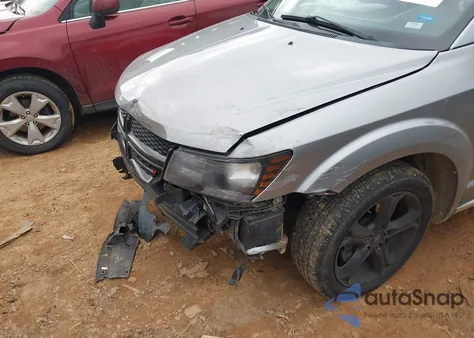 2018 Dodge Journey Crossroad Awd z USA, uszkodzony, nr VIN 3C4PDDGG2JT523201